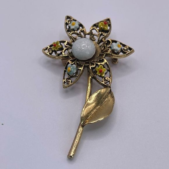 Vintage Flower Daisy Pin Brooch Spring Summer Style Gold Tone 2” Tall - Picture 3 of 5